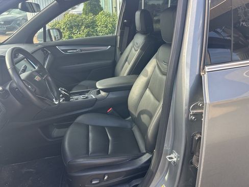Certified 2024 Cadillac XT6 Luxury w/ LPO, Floor Liner Package image 13