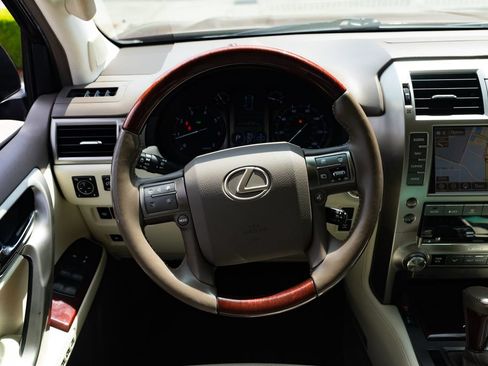 Used 2016 Lexus GX 460 Luxury AWD/4WD image 12