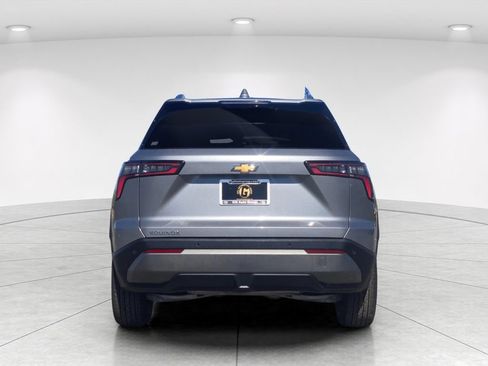 Used 2025 Chevrolet Equinox LT w/ Convenience Package II FWD image 4