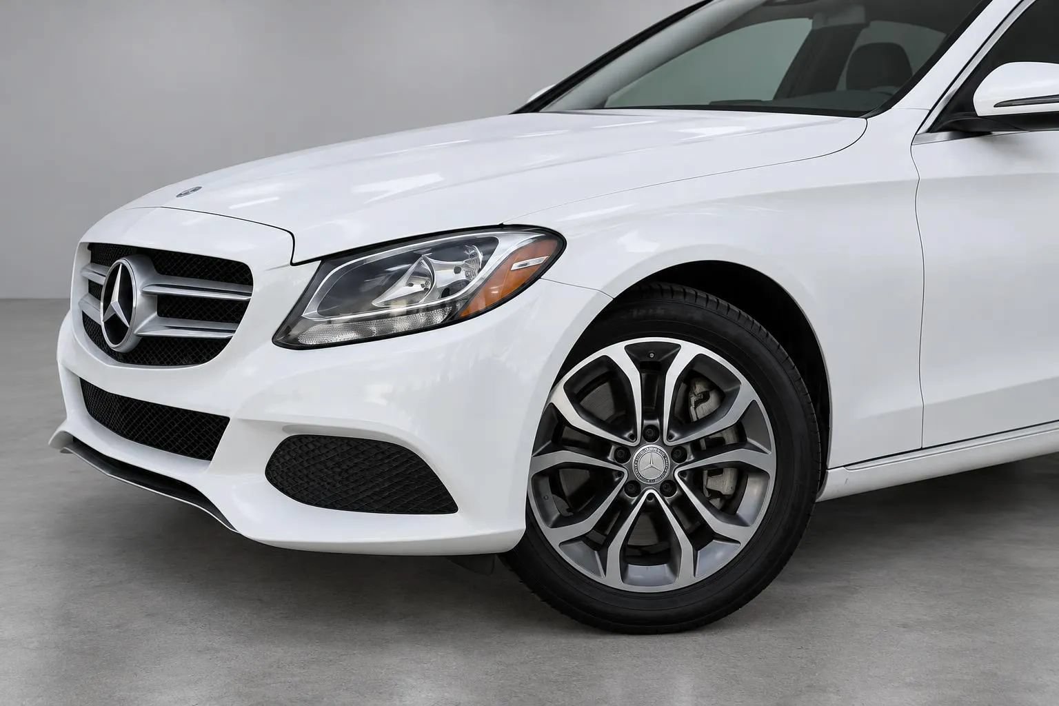Used 2016 Mercedes-Benz C 300 4MATIC Sedan image 14