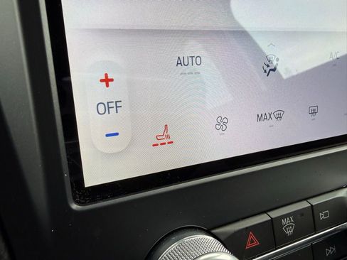 Used 2022 Ford Edge SEL w/ Sport Appearance Package image 22