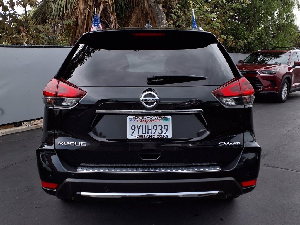 Used 2020 Nissan Rogue SV AWD/4WD image 7