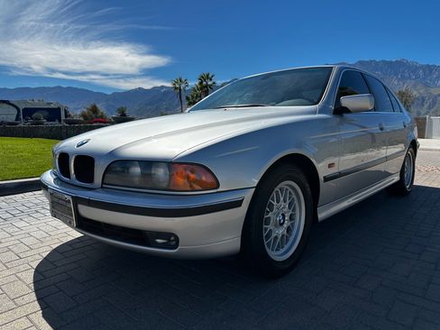 Used 2000 BMW 528i Sedan image 4