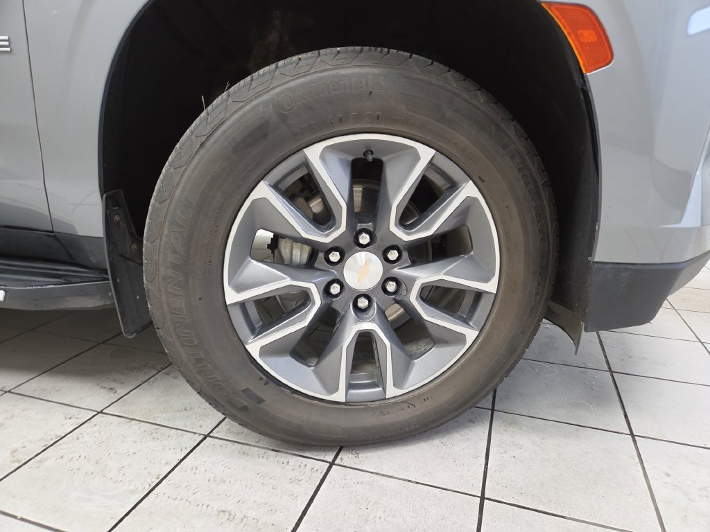 Used 2023 Chevrolet Tahoe LT w/ LT Signature Plus Package AWD/4WD image 8
