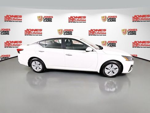 Certified 2023 Nissan Altima 2.5 S FWD image 16