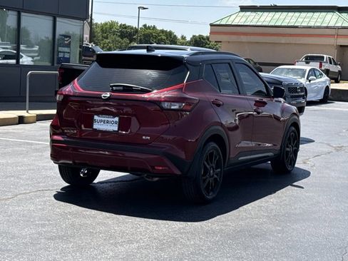 Certified 2022 Nissan Kicks SR FWD image 3