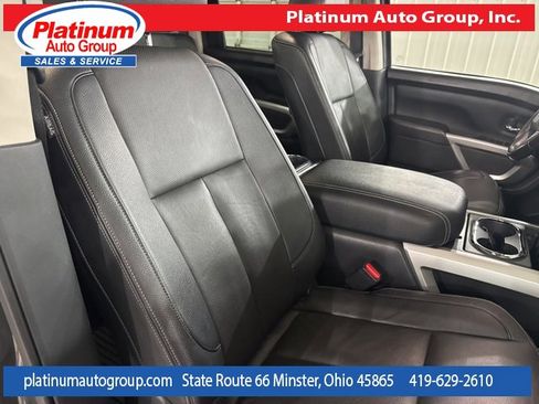 Used 2021 Nissan Titan SL w/ Moonroof Package image 40