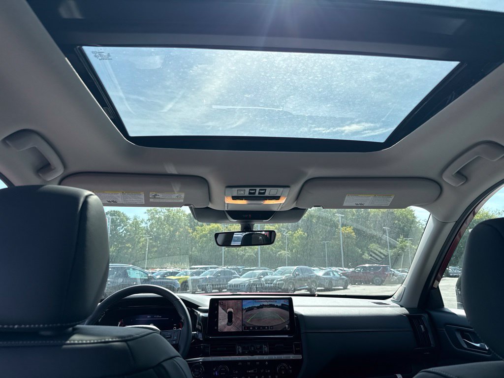 New 2026 Nissan Pathfinder Platinum AWD/4WD image 26