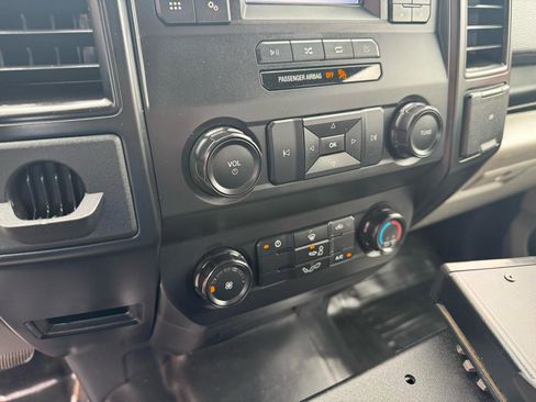Used 2019 Ford F150 XL w/ Equipment Group 101A Mid RWD image 29