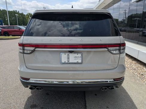 Used 2023 Lincoln Aviator Reserve w/ Equipment Group 201A image 5