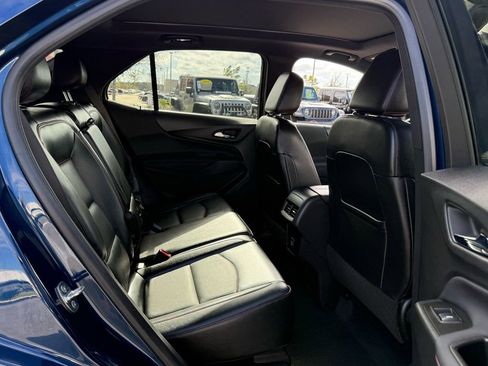 Used 2022 Chevrolet Equinox RS w/ RS Leather Package image 12