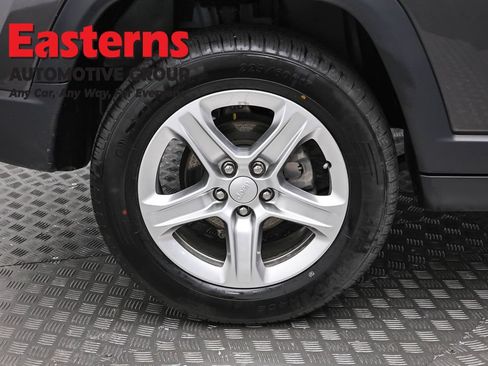Used 2024 Jeep Compass Latitude AWD/4WD image 26
