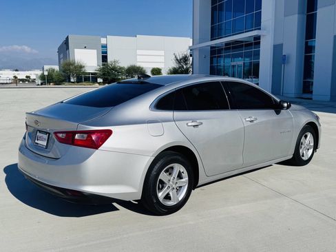Used 2022 Chevrolet Malibu LS image 10