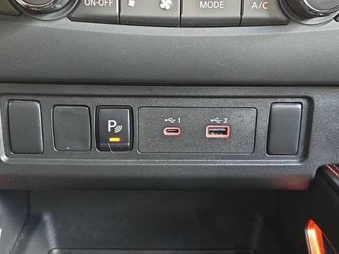 Used 2025 Nissan Frontier PRO-4X AWD/4WD image 20