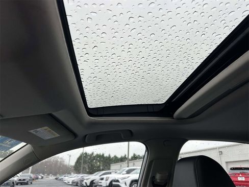 Certified 2022 Honda Civic EX-L image 18