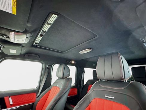 Used 2025 Mercedes-Benz G 63 AMG 4MATIC image 14