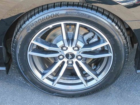 Used 2017 Ford Mustang Premium image 13