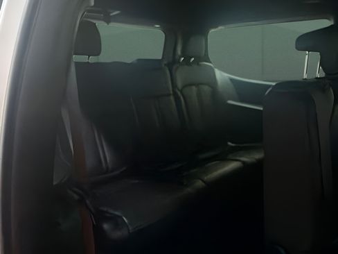 Used 2024 Jeep Wagoneer Series II w/ Flexible Seating Group RWD image 14