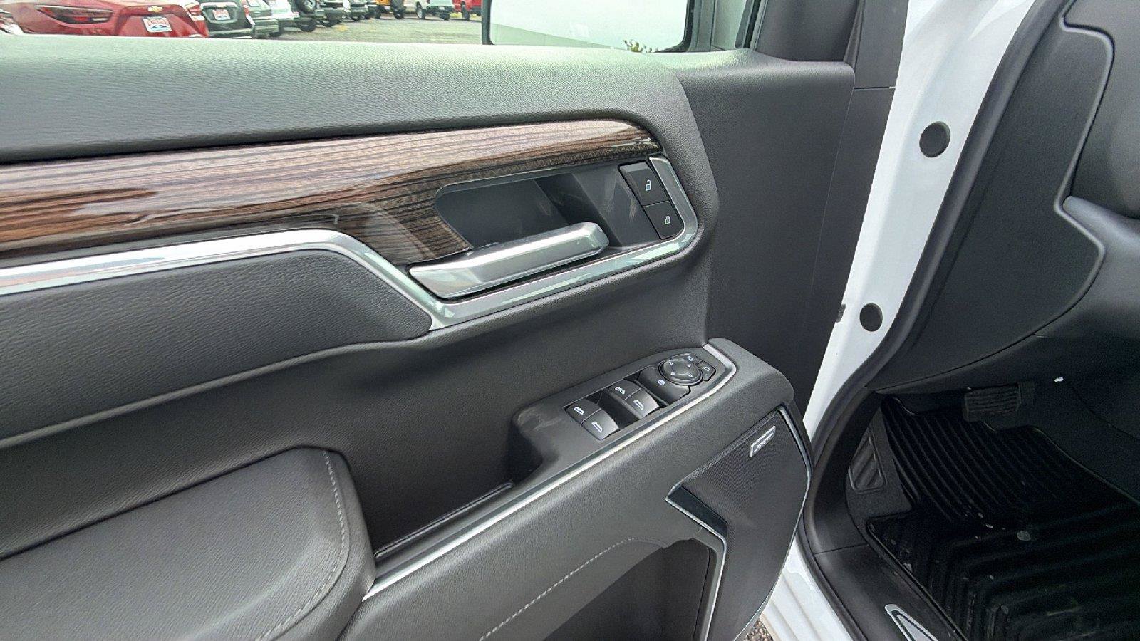 New 2026 Chevrolet Silverado 1500 RST w/ Convenience Package II AWD/4WD image 16