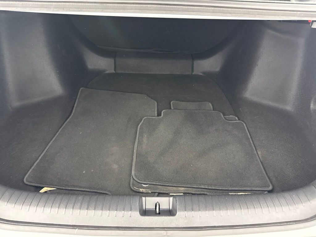 Certified 2025 Honda Accord LX image 28