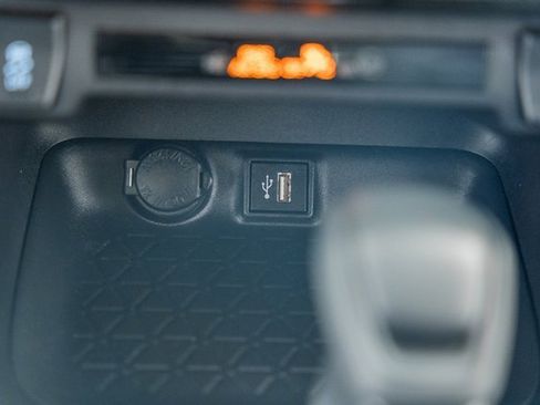 Certified 2025 Toyota RAV4 XLE image 25