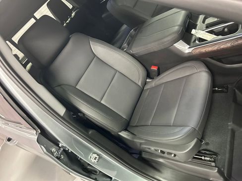 New 2026 GMC Sierra 1500 SLT w/ SLT Premium Plus Package image 23