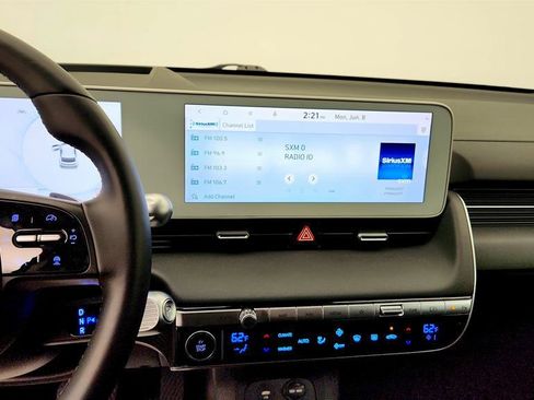 Used 2024 Hyundai Ioniq 5 Limited AWD/4WD image 17