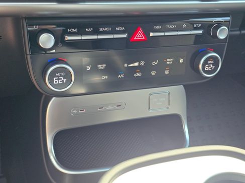New 2026 Hyundai Ioniq 9 SE AWD/4WD image 25