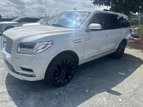 Used 2020 Lincoln Navigator Reserve w/ Equipment Group 208A Reserve AWD/4WD image 1