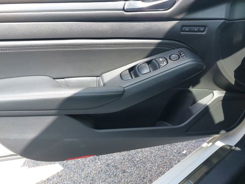 Used 2019 Nissan Altima 2.0 Edition One image 28