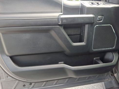 Used 2020 Ford F150 Lariat AWD/4WD image 12