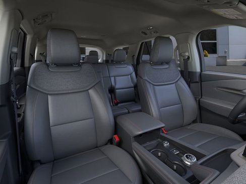 New 2026 Ford Explorer Active w/ Active Comfort Package image 10