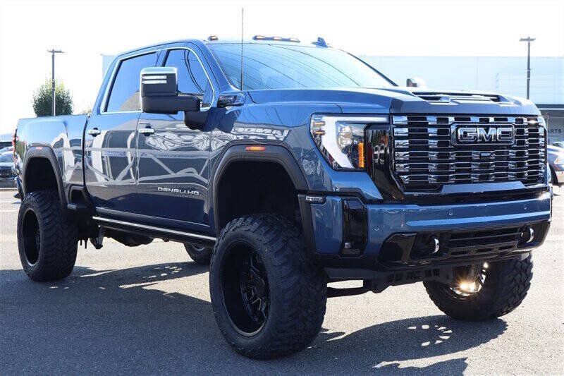 Used 2026 GMC Sierra 3500 Denali Ultimate AWD/4WD image 7