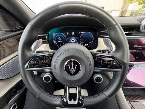 Used 2023 Maserati Grecale Modena AWD/4WD image 9