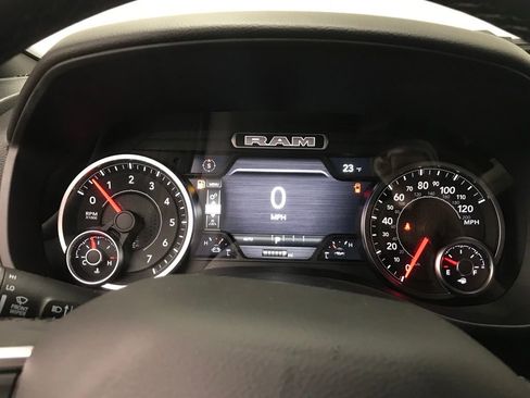 New 2026 RAM 1500 4x4 Crew Cab image 18