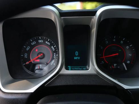 Used 2013 Chevrolet Camaro LS RWD image 19