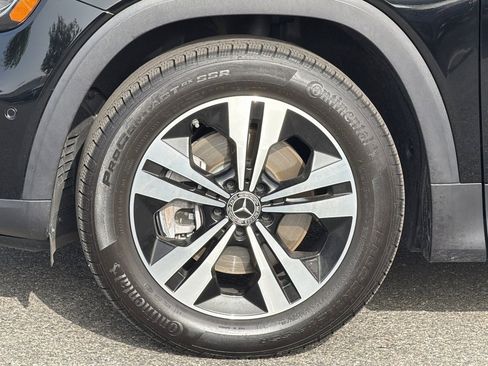 Certified 2025 Mercedes-Benz GLB 250 image 32