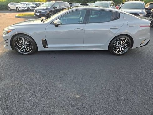 Used 2022 Kia Stinger GT-Line w/ Sun & Sound Package AWD/4WD image 2