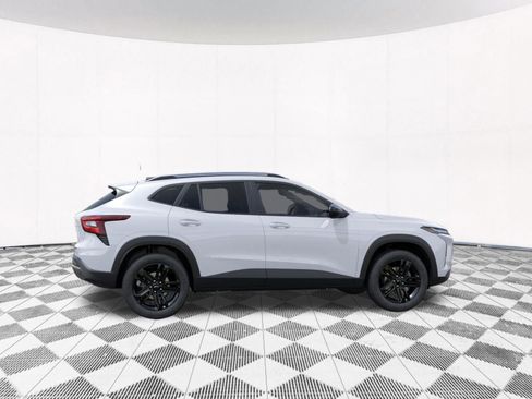 New 2026 Chevrolet Trax ACTIV w/ Sunroof Package FWD image 12