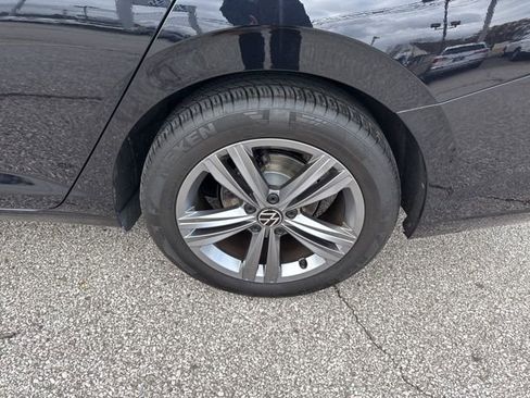 Certified 2023 Volkswagen Jetta SE image 20