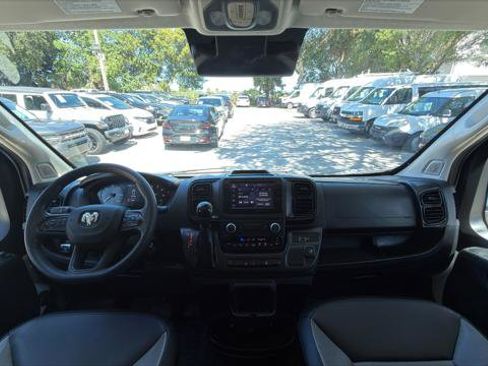 Used 2025 RAM ProMaster 2500 w/ Convenience Group FWD image 19
