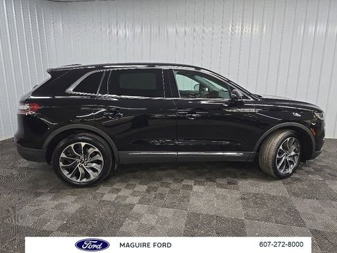 Used 2023 Lincoln Nautilus Reserve w/ Equipment Group 201A AWD/4WD image 2
