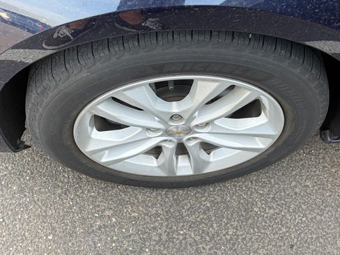 Used 2018 Chevrolet Malibu LT FWD image 6