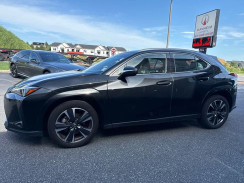 Used 2025 Lexus UX 300h AWD w/ Accessory Package (Z1) image 9