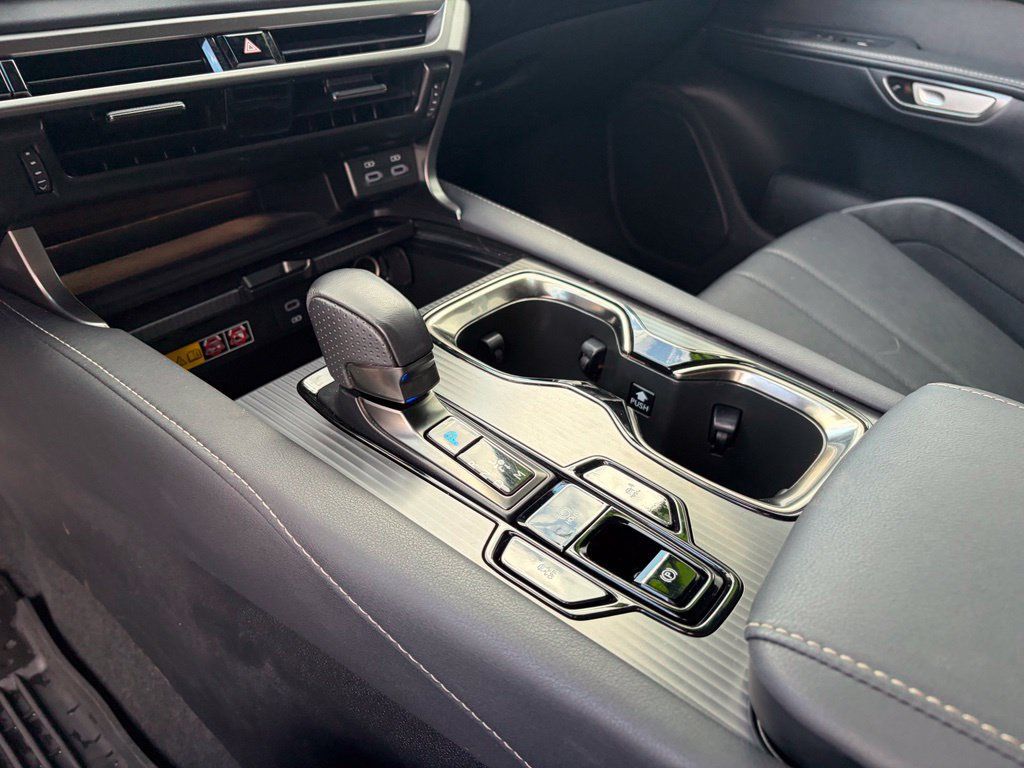 Used 2025 Lexus RX 500h F Sport w/ Convenience Package AWD/4WD image 31