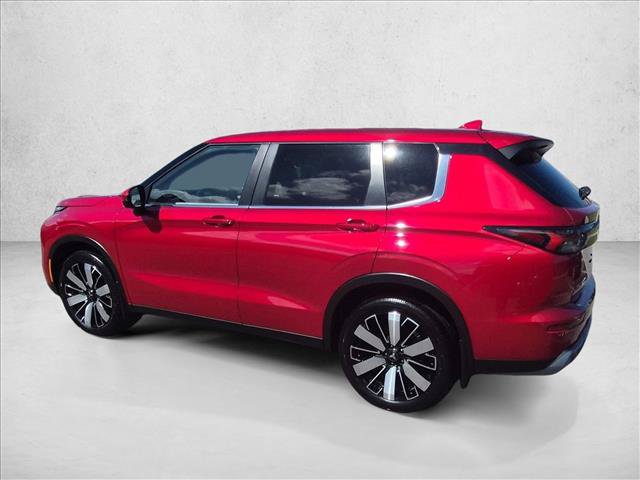Used 2025 Mitsubishi Outlander SE FWD image 8