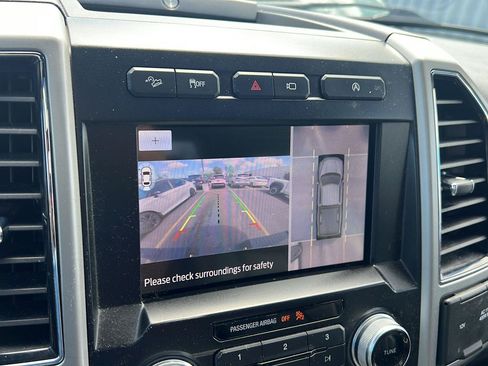 Used 2020 Ford F150 Lariat w/ Equipment Group 502A Luxury AWD/4WD image 7