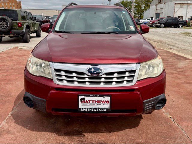Used 2013 Subaru Forester 2.5X Premium w/ Popular Pkg 1 AWD/4WD image 2