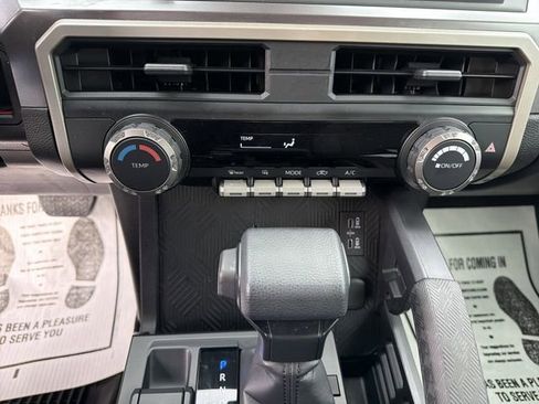 Used 2024 Toyota Tacoma SR5 AWD/4WD image 22