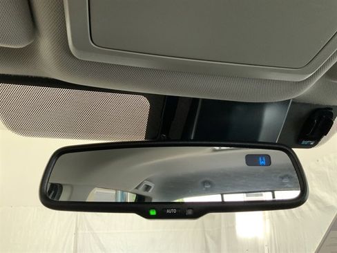 Used 2018 Toyota Tacoma SR5 image 32